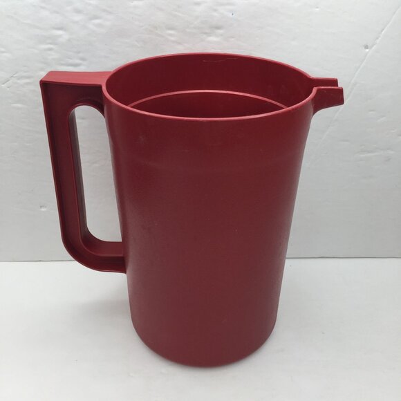 Vintage Tupperware 1.5 Quart Red Pitcher 1676-1 Push Button Seal Lid - Picture 3 of 16